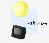 TV der an einem Ballon hängt